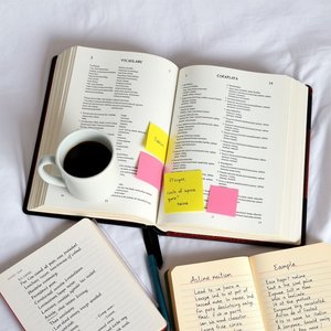 Aderire aの使い方意味用法便利なフレーズを完全解説