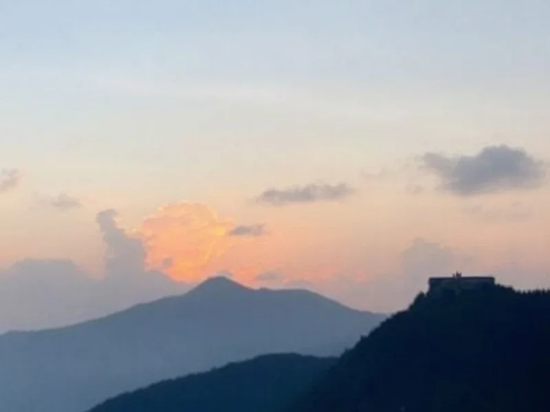 Học cách essere grato a trong tiếng Ý